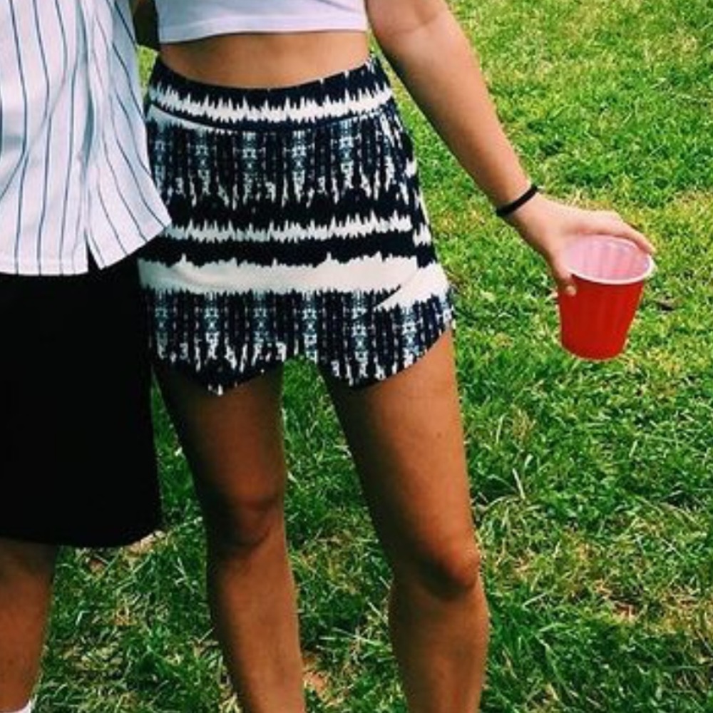 Blue and White Patterned envelope skort